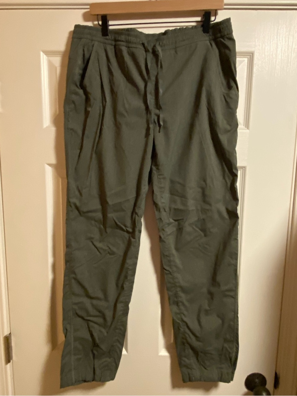 Eddie Bauer Green Athletic Hiking Pants Womens 12 Stretch Nylon